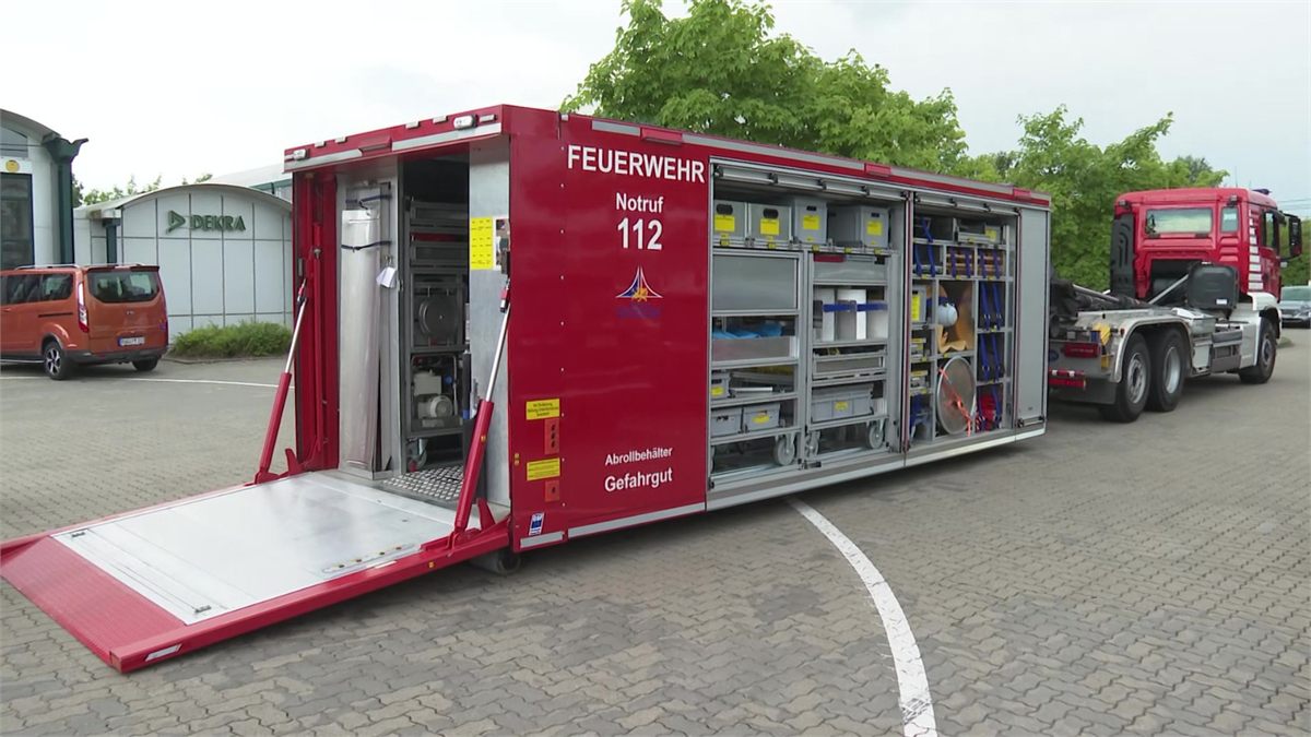 Abrollbehälter Gefahrgut der Feuerwehr Rostock
